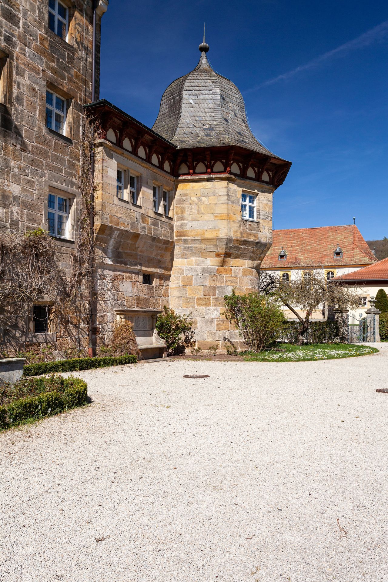 Schloss Eyrichshof im Naturpark Haßberge, im Ort Eyrichshof bei Ebern, Landkreis Hassberge, Unterfranken, Franken, Bayern, Deutschland